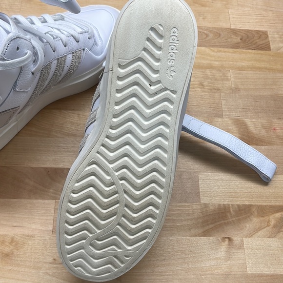 Women’s Adidas Forum Bonega Mid Shoes - Picture 14 of 15